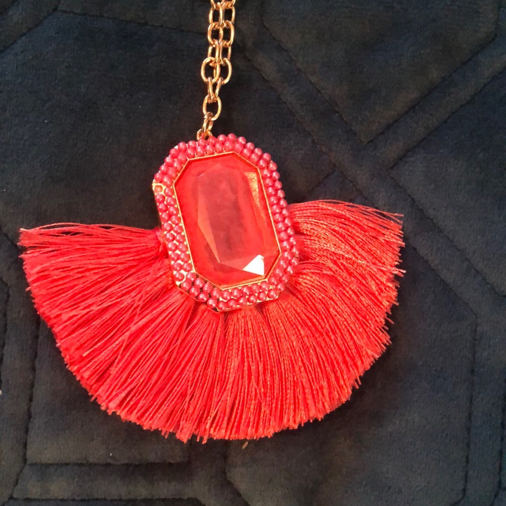 Coral/Gold long statement necklace! - Picture 2 of 3